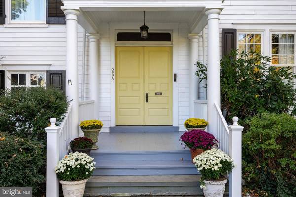 254 E MAIN ST, Moorestown, NJ 08057