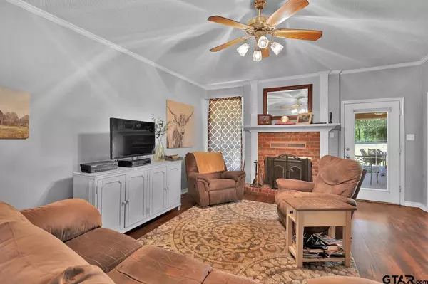 20458 Ashley Cir, Troup, TX 75789