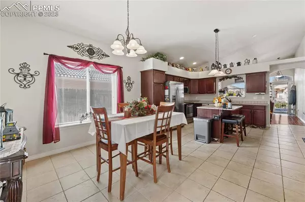 4922 Almondcrest DR, Pueblo, CO 81005