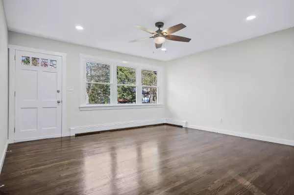 1405 E Walnut Road, East Vineland, NJ 08361