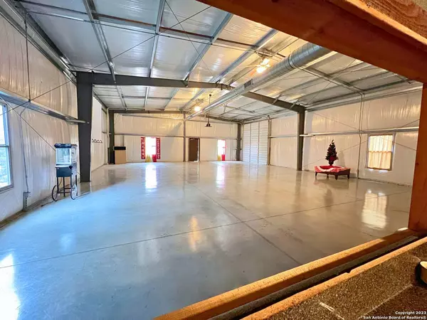 1213 Londondary Dr, San Antonio, TX 78260