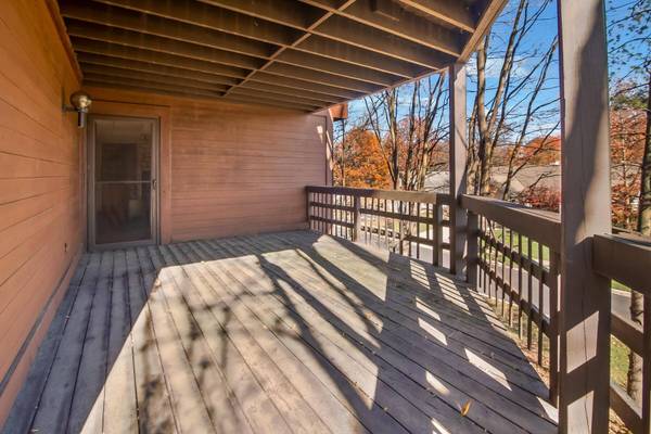 532 Woodlake Drive, Westerville, OH 43081