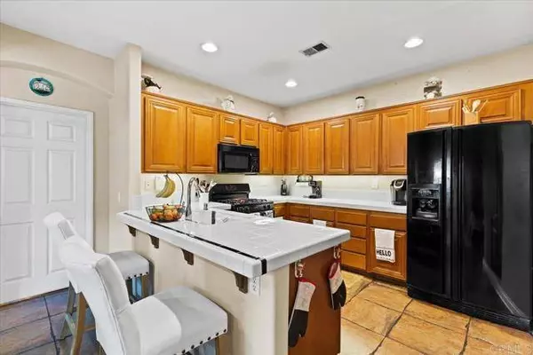 6289 Avenida De Las Vistas #6, San Diego, CA 92154