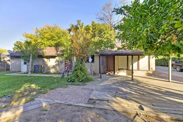 1411 Rowena WAY, Sacramento, CA 95864