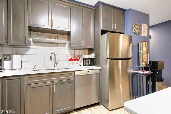 34 Falcon Ridge Way #34, Hamburg Boro, NJ 07419