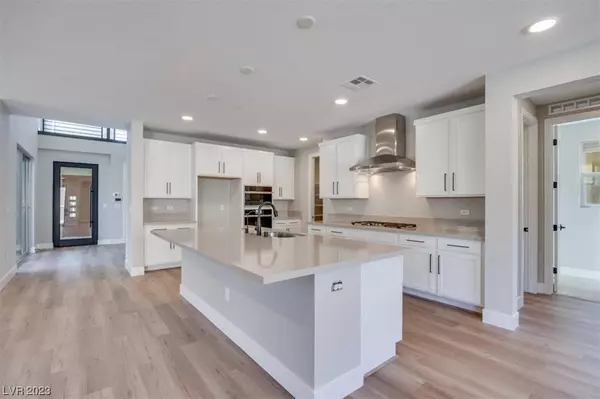 497 Crown Mesa Avenue, Las Vegas, NV 89138