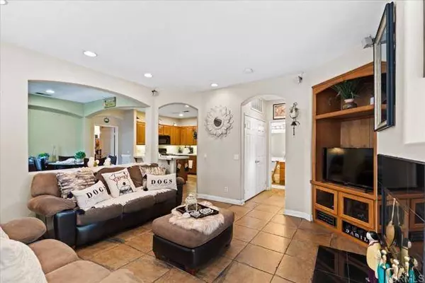 6289 Avenida De Las Vistas #6, San Diego, CA 92154