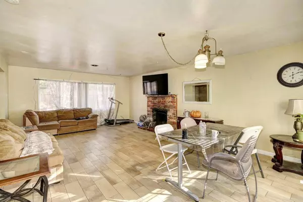 1411 Rowena WAY, Sacramento, CA 95864