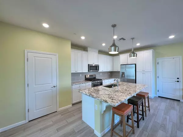 4008 Knots ST, Roseville, CA 95747