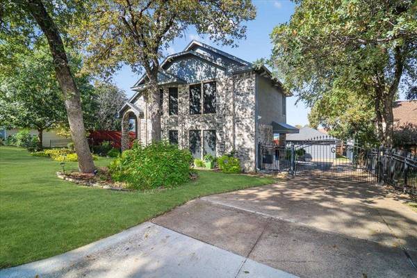 6703 Canalview Drive, Arlington, TX 76016