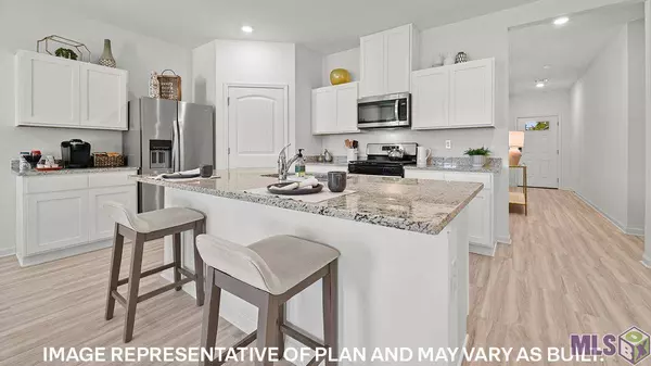 12815 SWEETLEAF AVE, Denham Springs, LA 70706