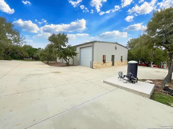 1213 Londondary Dr, San Antonio, TX 78260