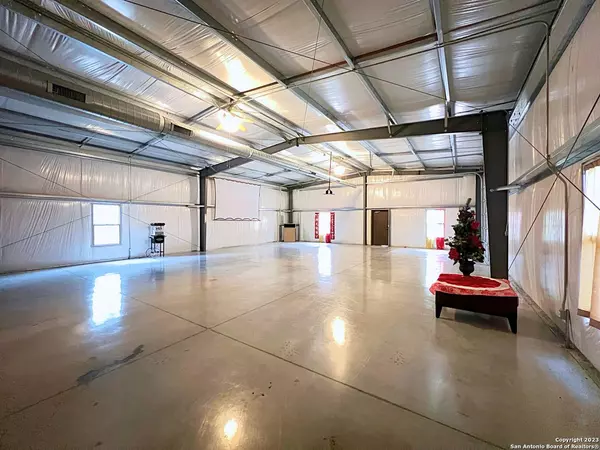 1213 Londondary Dr, San Antonio, TX 78260