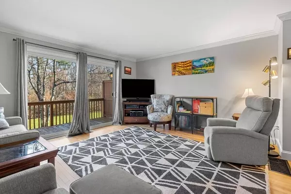 35 Farrwood Dr #35, Haverhill, MA 01835