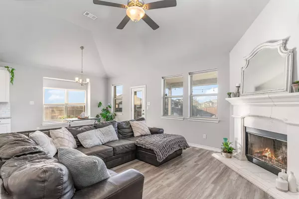 303 Blanco Drive, Forney, TX 75126