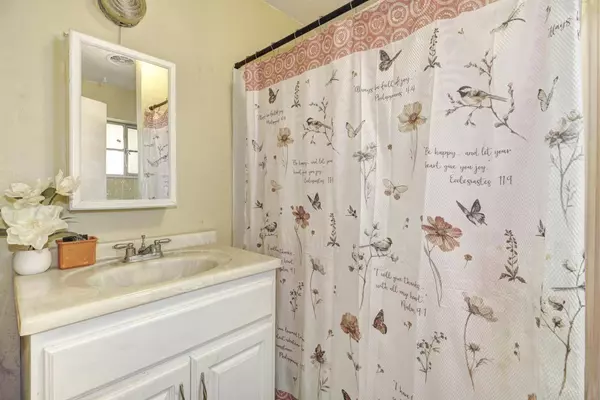 1411 Rowena WAY, Sacramento, CA 95864