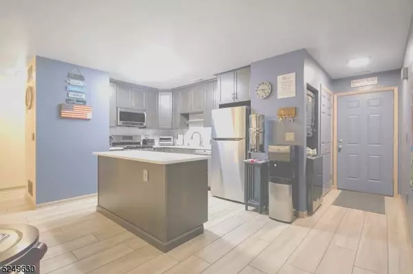 34 Falcon Ridge Way #34, Hamburg Boro, NJ 07419