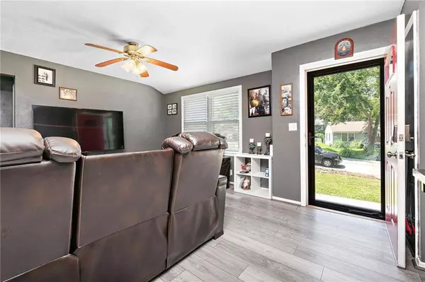 3009 S NORTON AVE, Independence, MO 64052