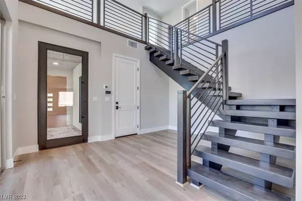 497 Crown Mesa Avenue, Las Vegas, NV 89138