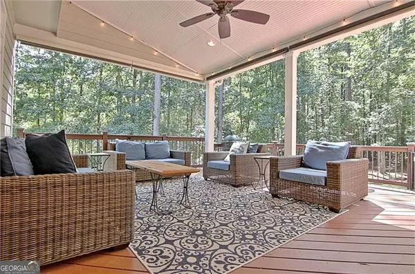 165 Stonehaven DR, Fayetteville, GA 30215