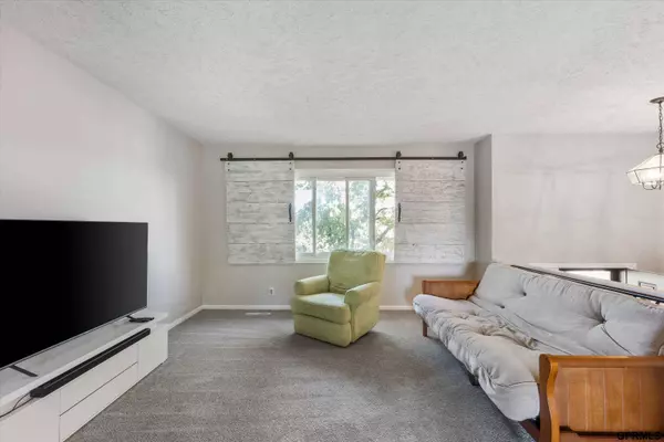 13139 Grand Avenue, Omaha, NE 68164