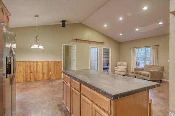 2630 H Golf Course Rd, Chewelah, WA 99109-9680