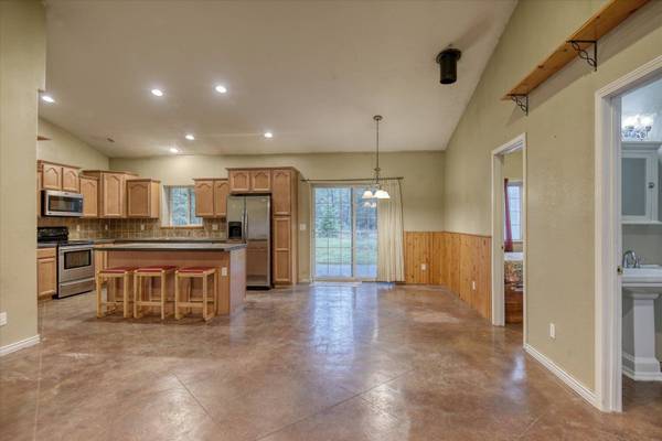 2630 H Golf Course Rd, Chewelah, WA 99109-9680