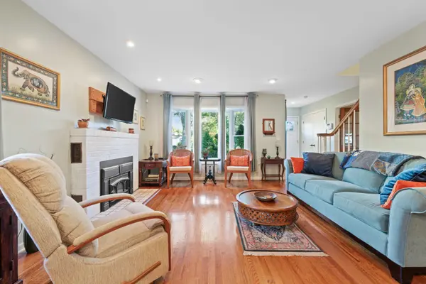 7 Forest Ave, Princeton, NJ 08540