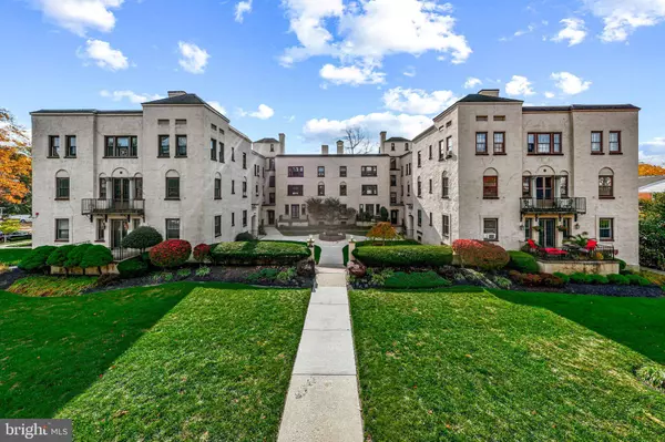 210 E MAPLE AVE, Merchantville, NJ 08109