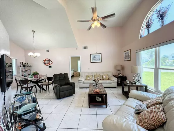 851 HONOLULU WOODS LN, Orlando, FL 32824