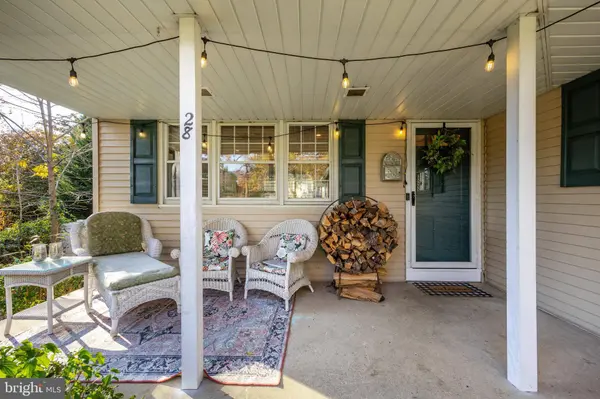 28 S SHIRLEY AVE, Moorestown, NJ 08057