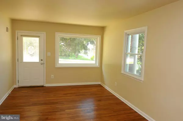 7603 BURNSIDE CT, Falls Church, VA 22043