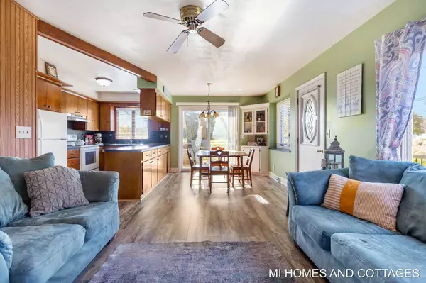 654 Jasmine Drive, Holland, MI 49423