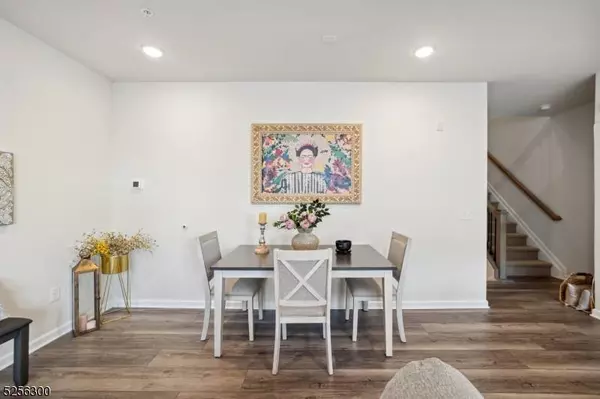 79 Arnold Dr, Wood-ridge Boro, NJ 07075