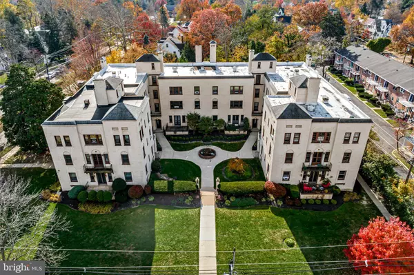 210 E MAPLE AVE, Merchantville, NJ 08109