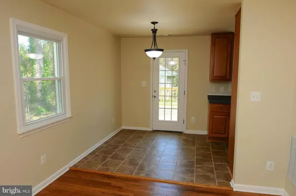 7603 BURNSIDE CT, Falls Church, VA 22043