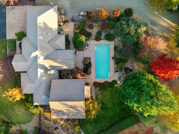 10008 Wilton Oaks CT, Elk Grove, CA 95624