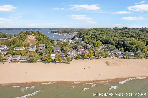 2450 Michigan Walk, Macatawa, MI 49434