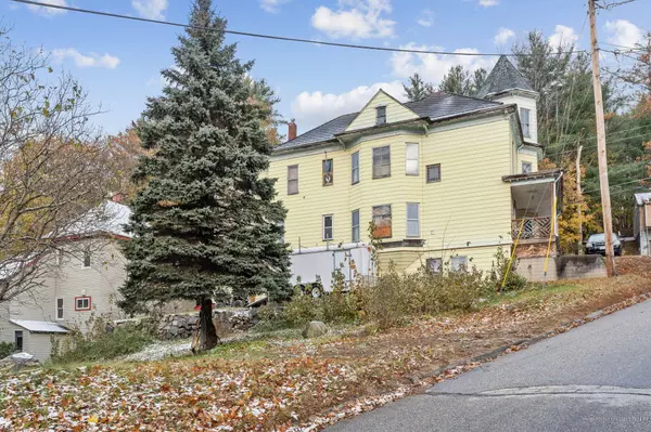 40 Harlow Hill Road, Mexico, ME 04257