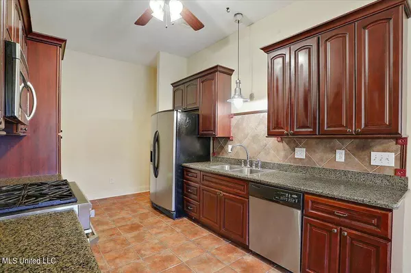 118 Silver Ridge Lane, Pearl, MS 39208