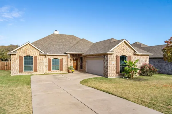 207 Rushcreek Drive, Wylie, TX 75098