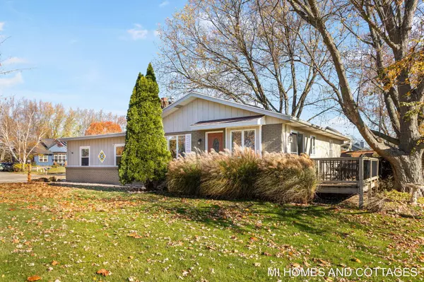 654 Jasmine Drive, Holland, MI 49423