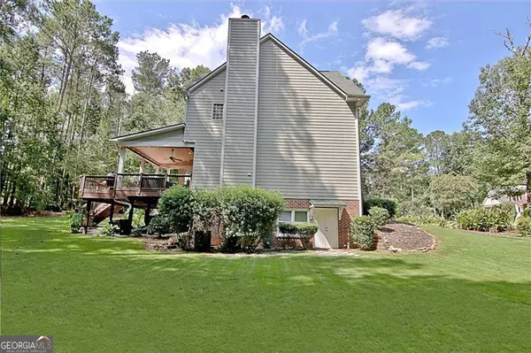 165 Stonehaven DR, Fayetteville, GA 30215