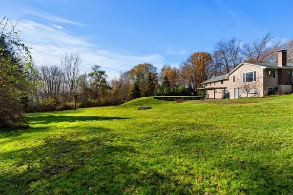 271 Barker Street, North Andover, MA 01845