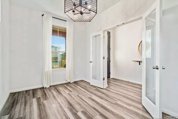 11517 LIGHTNING WAY, San Antonio, TX 78245-3918