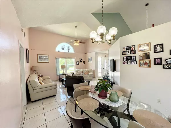 851 HONOLULU WOODS LN, Orlando, FL 32824