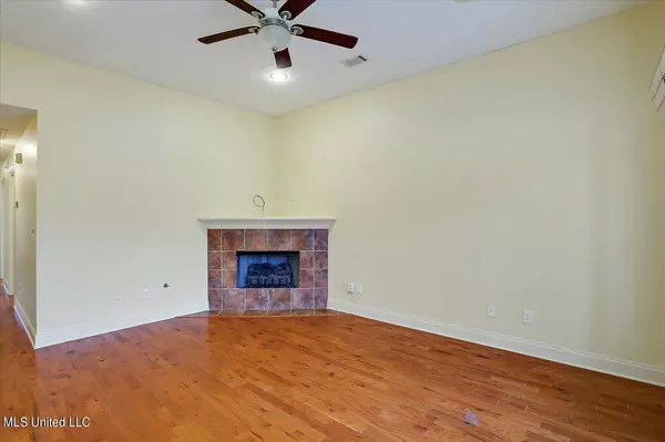 118 Silver Ridge Lane, Pearl, MS 39208