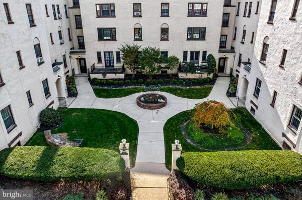 210 E MAPLE AVE, Merchantville, NJ 08109