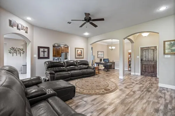 207 Rushcreek Drive, Wylie, TX 75098