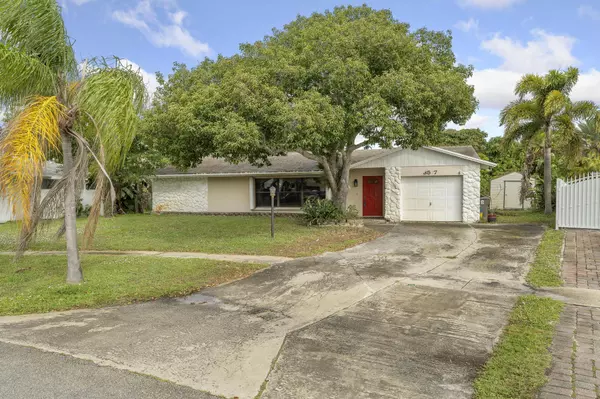 3517 N Libby DR, West Palm Beach, FL 33406